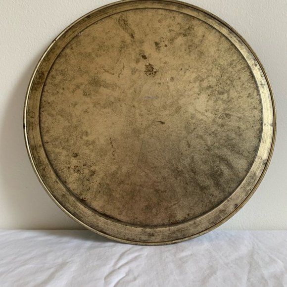 [SOLD] Vintage Expo 67 Collector’s Metallic Decor Tray Plate - Picture 6 of 7